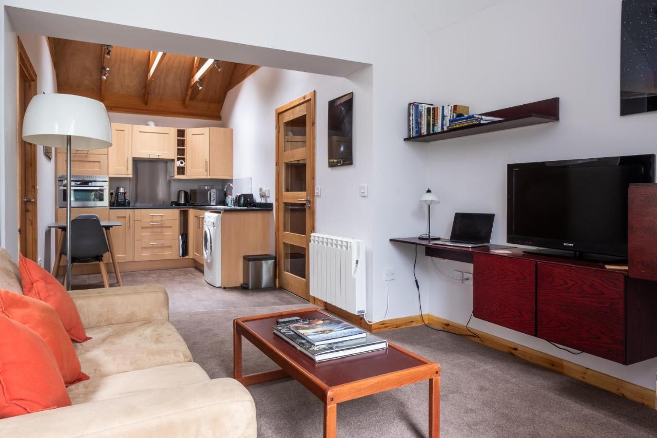 Contemporary One Bedroom Apartment Close To All Amenities In Conservation Area Тейн Экстерьер фото