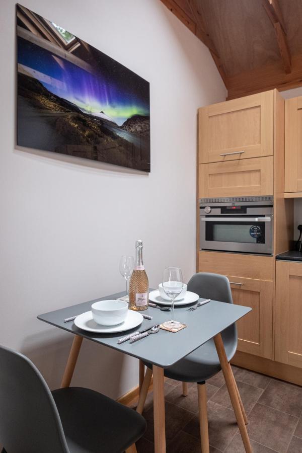 Contemporary One Bedroom Apartment Close To All Amenities In Conservation Area Тейн Экстерьер фото
