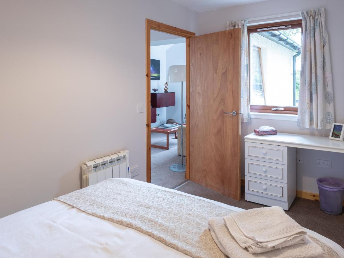 Contemporary One Bedroom Apartment Close To All Amenities In Conservation Area Тейн Экстерьер фото